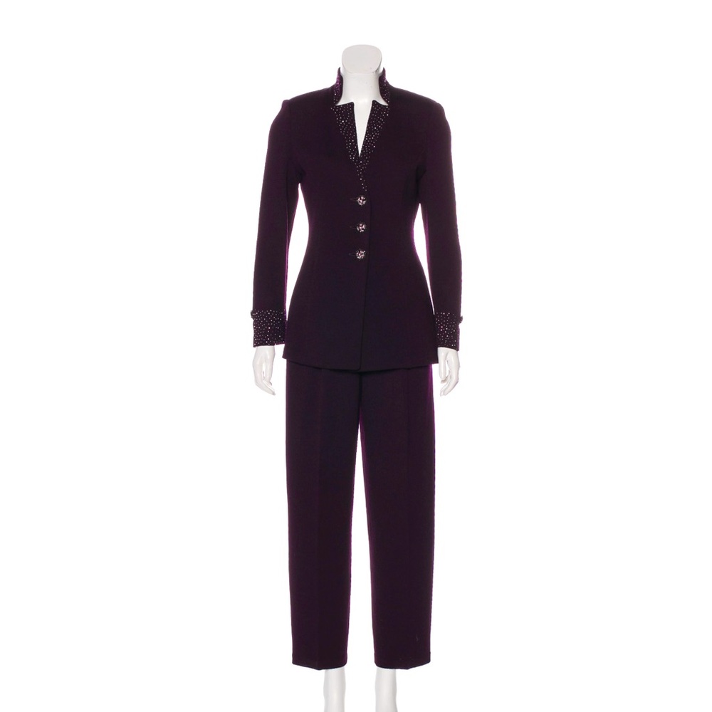 St John knit suit. Sz 6